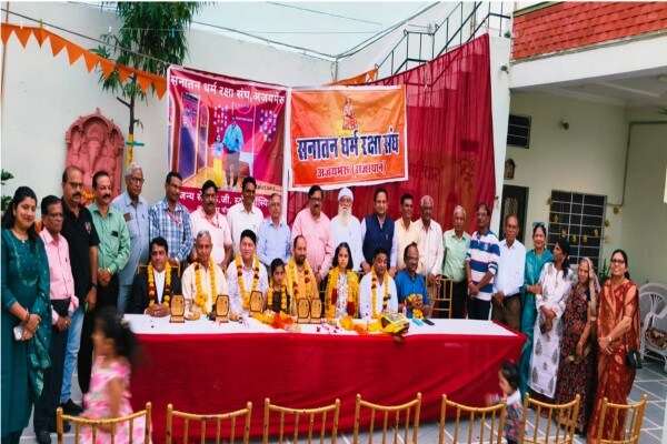 तपस्वी भवन में दिविशा वैष्णव और वान्या चौहान का अभिनंदन समारोह:  केबीसी जूनियर विजेता और बाल पर्वतारोही का सम्मान, अजमेर का बढ़ा मान