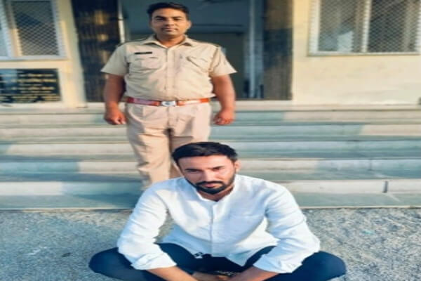 कौन है अजमेर का वाजिद खान, सोशल मीडिया पर साम्प्रदायिक टिप्पणी करने के बाद गिरफ्तार