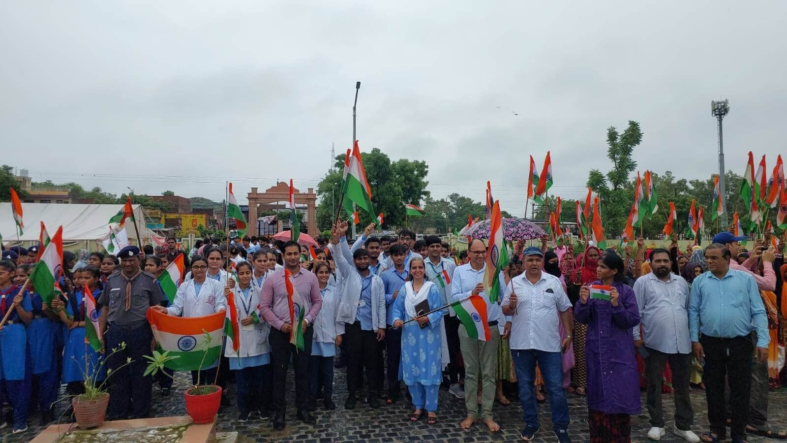 राष्ट्रीय ध्वज तिरंगा देश प्रेम की भावना को जागृत करता है: सीईओ प्रतिष्ठा पिलानिया
