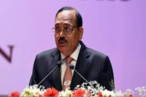 चुनाव आयोग नियुक्ति कानून केस से  चीफ जस्टिस सूर्यकांत अलग, कहा—हितों के टकराव का उठ सकता है सवाल