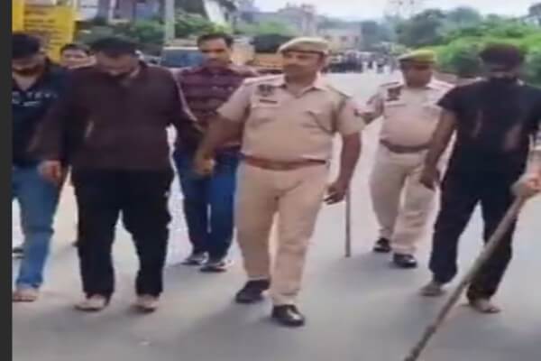 पुलिस ने रोड पर मारपीट-तोड़फोड़ और हत्या के 3 आरोपियों को किया गिरफ्तार 