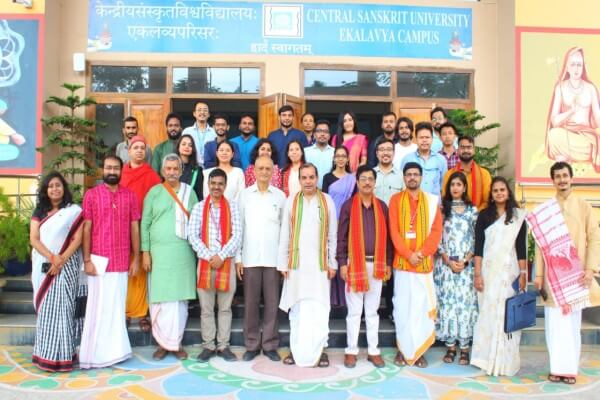 राष्ट्रीय पाण्डुलिपि विज्ञान एवं लिप्यंतरण कार्यशाला का  समापन: पाण्डुलिपियों में छुपा है भारत का पुरातन ज्ञान