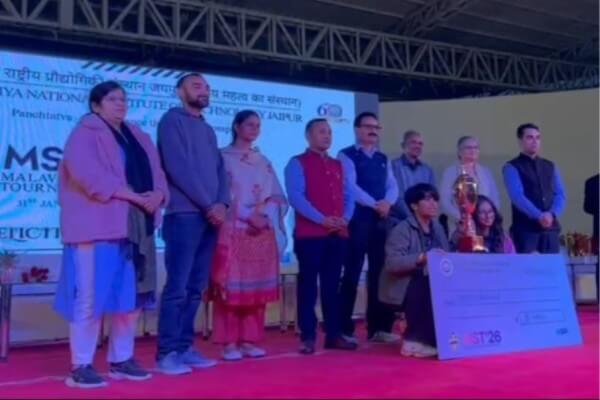 मालवीय स्पोर्ट्स टूर्नामेंट 2026 में महिला इंजीनियरिंग कॉलेज अजमेर की छात्राओं ने लॉन टेनिस और वॉलीबॉल में विजेता का खिताब जीता