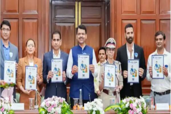 मुंबई पुलिस के साइबर अवेयरनेस मंथ 2025 कार्यक्रम में किया खुलासा: ऑनलाइन गेम के दौरान बेटी से न्यूड फोटो मांगने की घटना पर बोले अक्षय कुमार