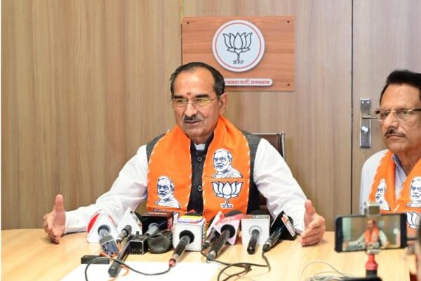 राहुल गांधी हताशा में घटिया शब्दावली का प्रयोग कर रहे, कांग्रेस उन्हें मनोचिकित्सक को दिखाए: मदन राठौड़